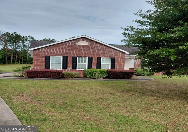 3rd image of 585 Live Oak Way Way, Dublin, GA 31021 | MLS# 10789141