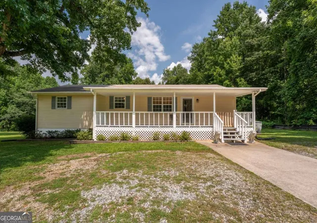 Homes for sale in Cleveland, GA | 134 Asbestos Rd, Cleveland, GA 30528 | MLS# 10800889