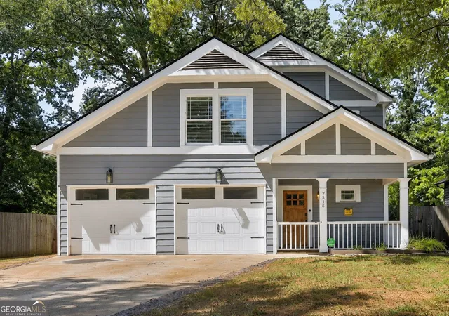1st image of 2818 Tupelo St Se, Atlanta, GA 30317 | MLS# 10813037