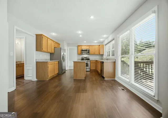 Photo 3 of Single family home for sale at 515 Lathkil Ct, Johns Creek, GA 30022 | MLS# 10805462 | Listing updated on 2026-09-11