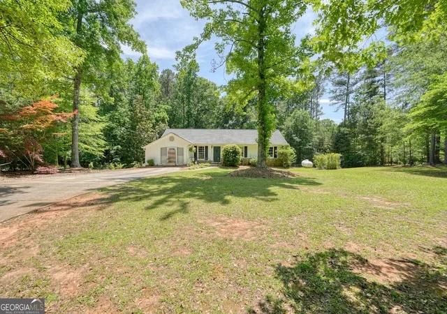 Photo 3 of Single family home for sale at 367 Bradshaw Ln, Canton, GA 30115 | MLS# 10764385 | Listing updated on 2026-08-29