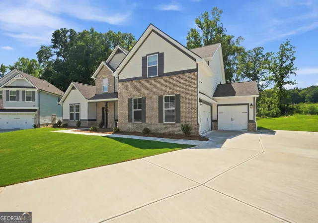 Photo 3 of Single family home for sale at 194 Buffalo Tr, Stockbridge, GA 30281 | MLS# 10771092 | Listing updated on 2026-09-22