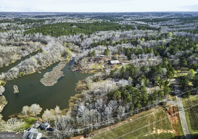 Photo 3 of Manufactured home for sale at 163 Edgewater Dr, Eatonton, GA 31024 | MLS# 10716879 | Listing updated on 2026-08-10