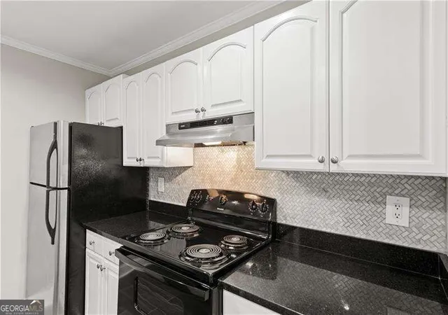 Photo 4 of Sale Pending at 3655 Habersham Rd NE #A108, Atlanta, GA 30305 | MLS# 10836218 | Listing updated on 2026-10-17