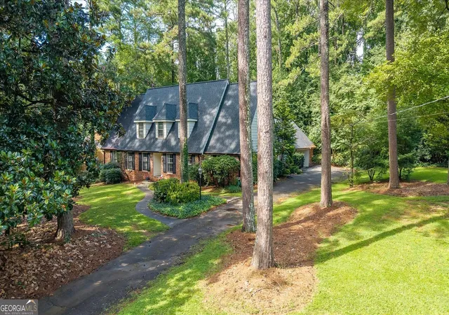 2nd image of 2267 Oxbow Cir, Smoke Rise, GA 30087 | MLS# 10820034