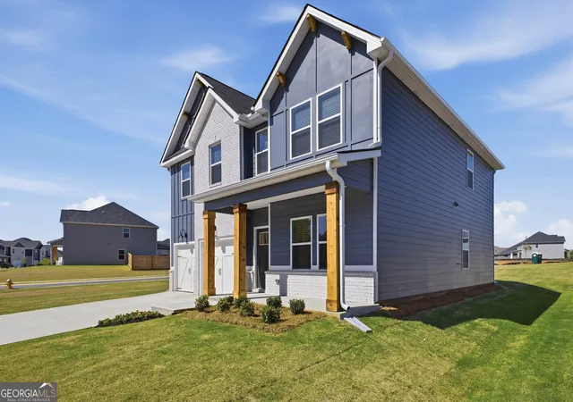 Photo 2 of Sale Pending at 647 Encore Dr, Perry, GA 31069 | MLS# 10808668 | Listing updated on 2026-07-19