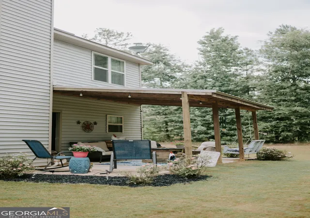 Photo 4 of Single family home for sale at 127 Waterford Dr, Jackson, GA 30233 | MLS# 10802796 | Listing updated on 2026-09-12