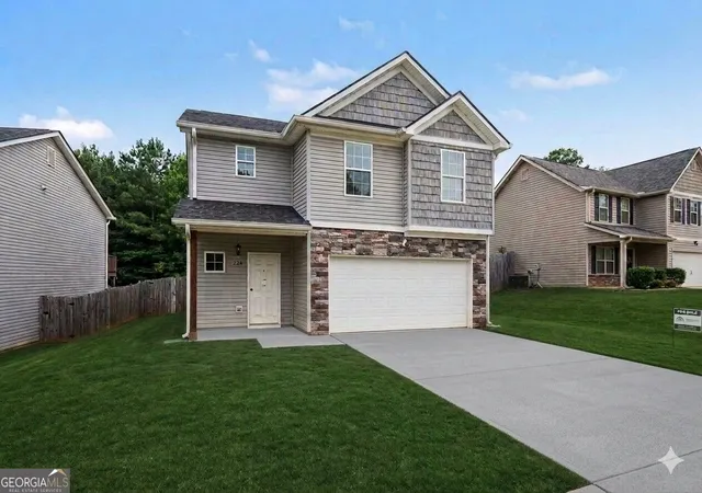 Photo 1 of Single family home for sale at 734 Dawn Pl, Alto, GA 30510 | MLS# 10817404 | Listing updated on 2026-08-19