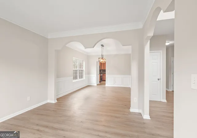 Photo 4 of Sale Pending at 82 Bantry Park Dr, Newnan, GA 30263 | MLS# 10699458 | Listing updated on 2026-03-24