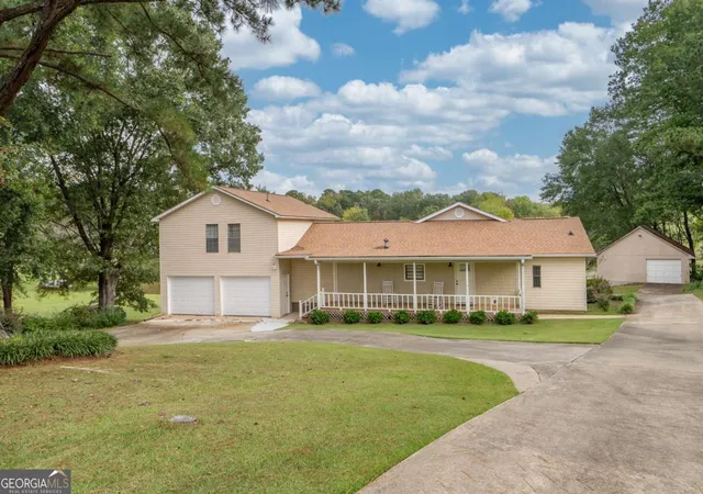 2nd image of 1180 Green Briar Dr, Madison, GA 30650 | MLS# 10818603
