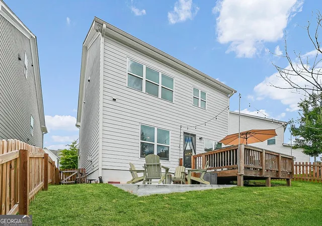 Photo 4 of Single family home for sale at 1970 Drew Dr Nw, Atlanta, GA 30318 | MLS# 10822631 | Listing updated on 2026-09-22