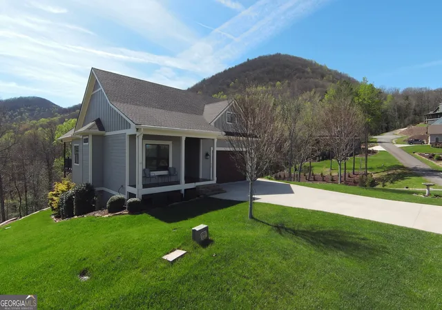 Photo 2 of Single family home for sale at 463 Ivy Log Hts Rd, Young Harris, GA 30582 | MLS# 10810246 | Listing updated on 2026-08-19