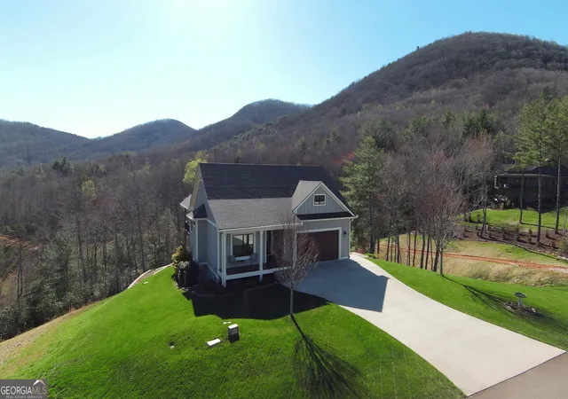 Photo 2 of Single family home for sale at 463 Ivy Log Hts Rd, Young Harris, GA 30582 | MLS# 10810246 | Listing updated on 2026-08-19