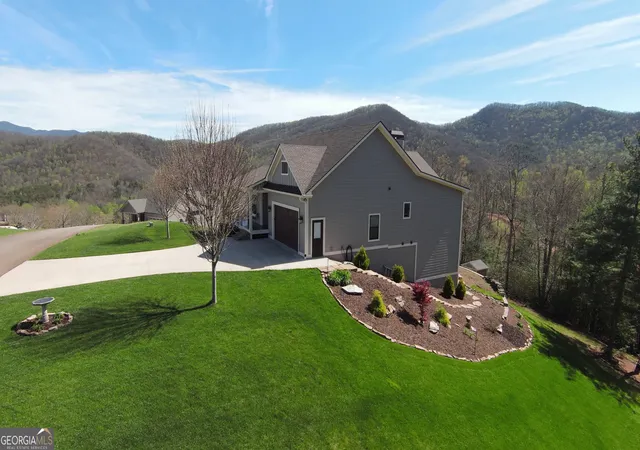 Photo 3 of Single family home for sale at 463 Ivy Log Hts Rd, Young Harris, GA 30582 | MLS# 10810246 | Listing updated on 2026-08-19