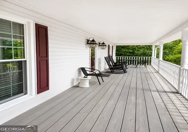 Photo 3 of Single family home for sale at 823 Ridge Ave, Stone Mountain, GA 30083 | MLS# 10819154 | Listing updated on 2026-08-18