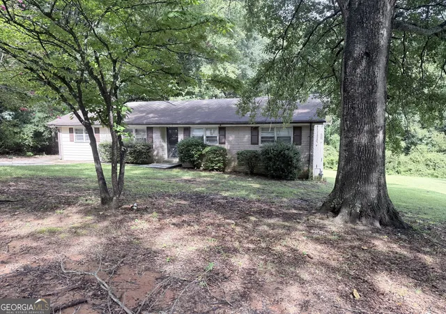 1st image of 2195 Rockdale Dr Nw, Conyers, GA 30012 | MLS# 10819881