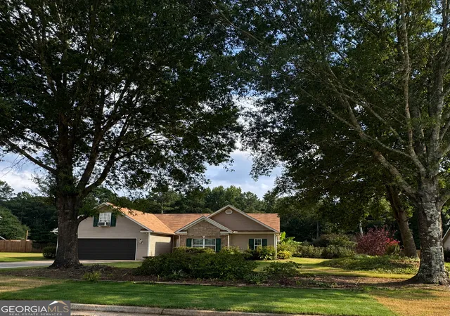 2nd image of 30 Oakbrook Ln, Covington, GA 30016 | MLS# 10814751