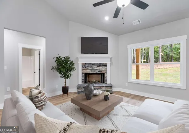 4th image of 339 Relay Rd, Silver Creek, GA 30173 | MLS# 10830480