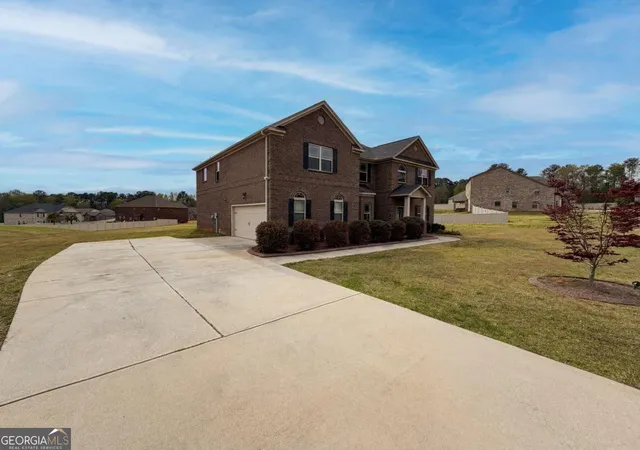 Photo 3 of Single family home for sale at 1549 Harlequin Wy, Stockbridge, GA 30281 | MLS# 10725619 | Listing updated on 2026-09-27