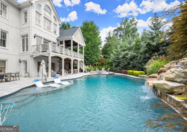 Photo 3 of Sale Pending at 11035 Bradford Ln, Suwanee, GA 30024 | MLS# 10818131 | Listing updated on 2026-09-15