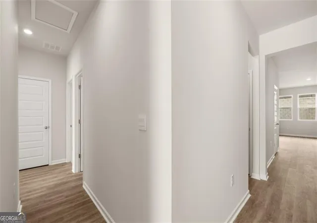 3rd image of 2242 Edgecombe Ln, Dacula, GA 30019 | MLS# 10736669