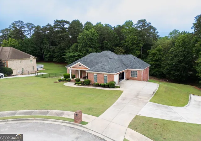 Photo 2 of Single family home for sale at 3924 Hershel Dr, Douglasville, GA 30134 | MLS# 10786689 | Listing updated on 2026-06-30