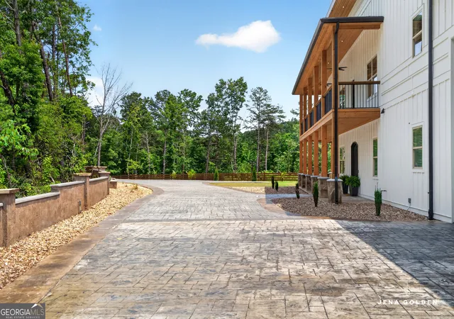 Homes for sale in Dahlonega, GA | 300 Mountain Ridge Dr, Dahlonega, GA 30533 | MLS# 10776266