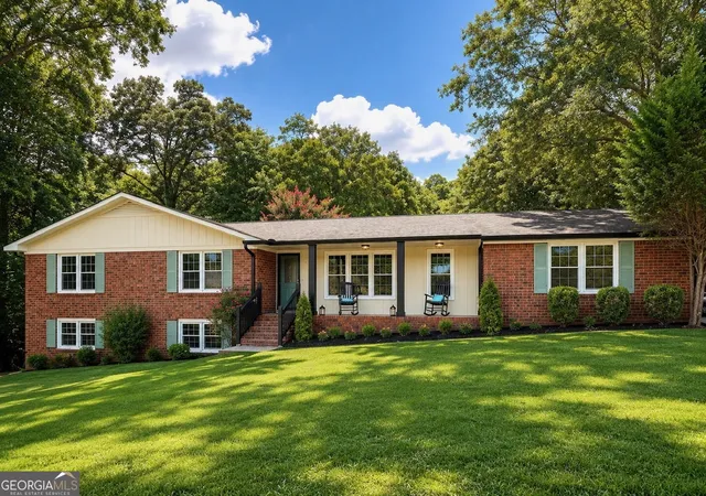1st image of 224 Se Lake Dr, Calhoun, GA 30701 | MLS# 10804015