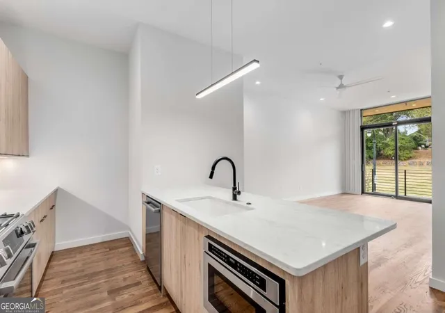 Photo 3 of Townhouse for sale at 105 Georgia Ave Se #4, Atlanta, GA 30312 | MLS# 10823899 | Listing updated on 2026-09-24
