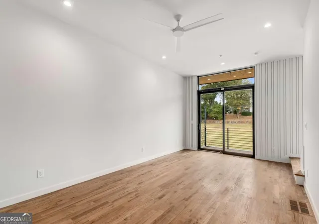 Photo 4 of Townhouse for sale at 105 Georgia Ave Se #4, Atlanta, GA 30312 | MLS# 10823899 | Listing updated on 2026-09-24