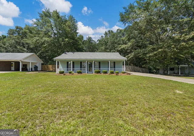 Homes for sale in Phenix City, AL | 37 Shadowridge Dr, Phenix City, AL 36869 | MLS# 10783480