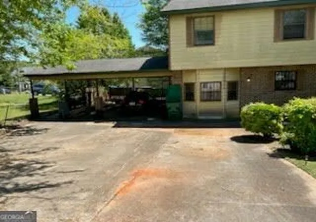 Photo 3 of Single family home for sale at 2690 Rockdale Dr, Decatur, GA 30034 | MLS# 10786201 | Listing updated on 2026-06-29