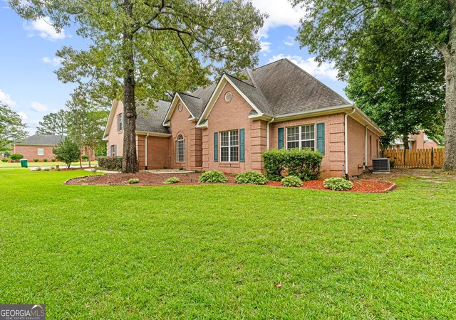 Homes for sale in Warner Robins, GA | 100 Briarmoor Dr, Warner Robins, GA 31088 | MLS# 10793954