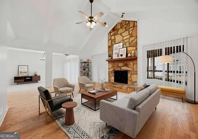 Photo 4 of Single family home for sale at 495 Knoll Woods Dr, Roswell, GA 30075 | MLS# 10782754 | Listing updated on 2026-09-12