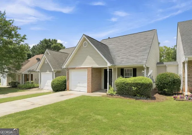 Photo 1 of Single family home for sale at 3055 Lakeside Cir, Covington, GA 30016 | MLS# 10801326 | Listing updated on 2026-09-02