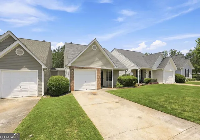 Photo 3 of Single family home for sale at 3055 Lakeside Cir, Covington, GA 30016 | MLS# 10801326 | Listing updated on 2026-09-02
