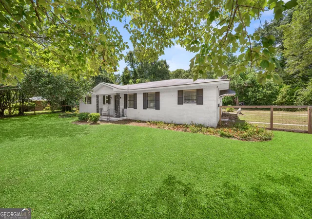 Photo 3 of Single family home for sale at 100 Pineview Rd, Statesboro, GA 30461 | MLS# 10822701 | Listing updated on 2026-09-06