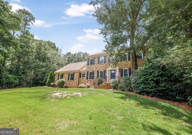 Homes for sale in Snellville, GA | 1845 York Ct, Snellville, GA 30078 | MLS# 10798358