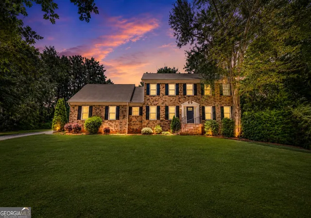 Homes for sale in Snellville, GA | 1845 York Ct, Snellville, GA 30078 | MLS# 10798358