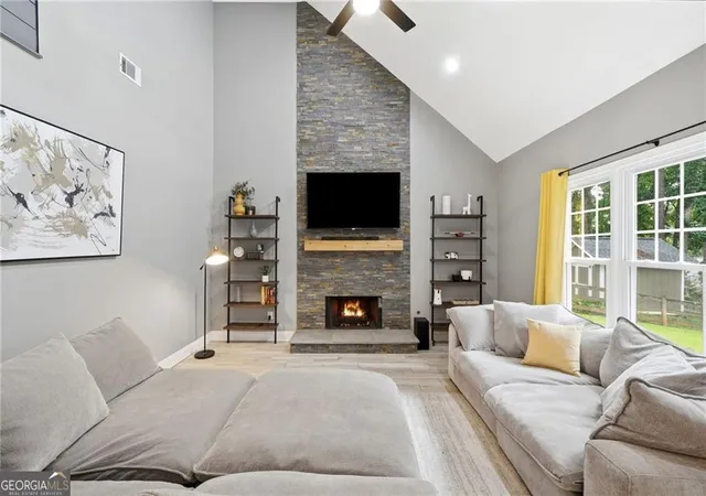5th image of 2228 Duck Hollow Dr Nw, Kennesaw, GA 30152 | MLS# 10802258