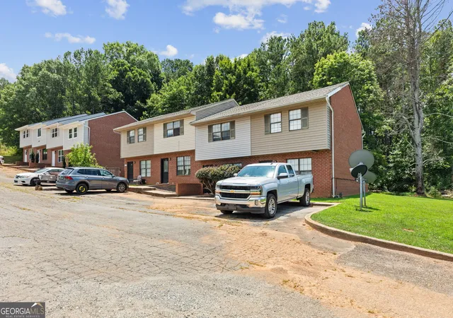 Homes for sale in Oakwood, GA | 3767 Oakwood Hills Dr, Oakwood, GA 30566 | MLS# 10802246