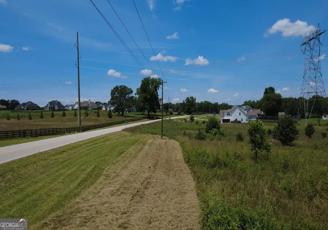2nd image of 676 Linch Rd, Senoia, GA 30276 | MLS# 10786427
