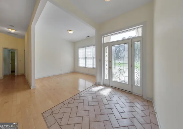 Photo 3 of Sale Pending at 2156 Stinson Ln, Powder Springs, GA 30127 | MLS# 10832238 | Listing updated on 2026-09-14