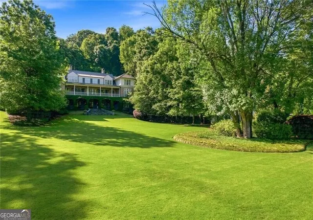2nd image of 3275 Laramie Dr Se, Atlanta, GA 30339 | MLS# 10805463