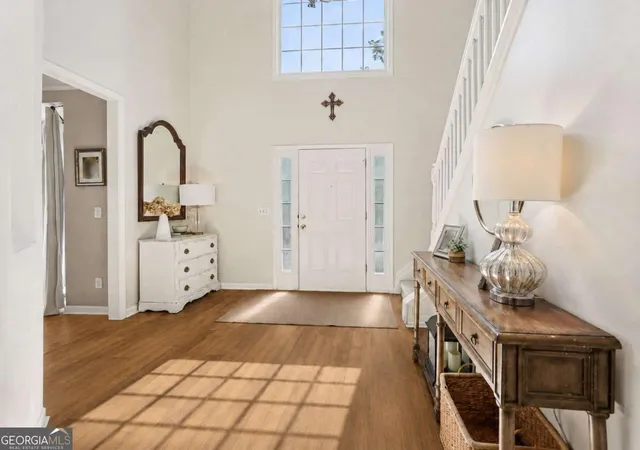 3rd image of 605 Silverberry Ln, Sugar Hill, GA 30518 | MLS# 10808284