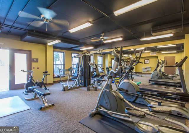 2nd image of 425 Chapel St Sw, Atlanta, GA 30313