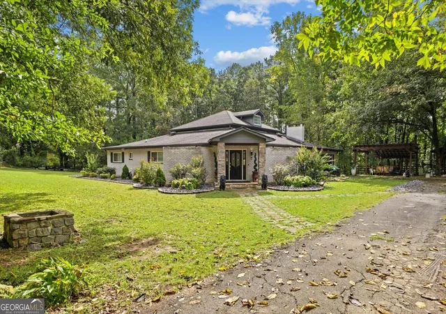 Photo 1 of Single family home for sale at 3307 Hopewell Dr, Dalton, GA 30721 | MLS# 10871880 | Listing updated on 2026-10-27