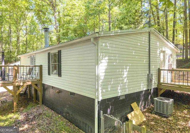 Homes for sale in Martin, GA | 114 Lake Harbor Trl, Martin, GA 30557 | MLS# 10778997