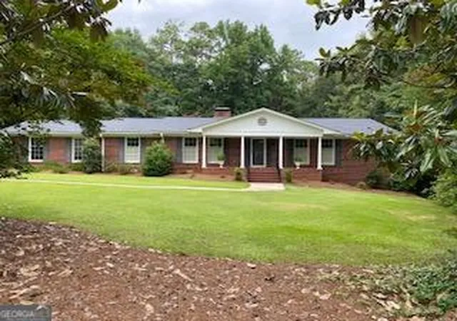 Homes for sale in Griffin, GA | 535 Pineridge Rd, Griffin, GA 30224 | MLS# 10794571