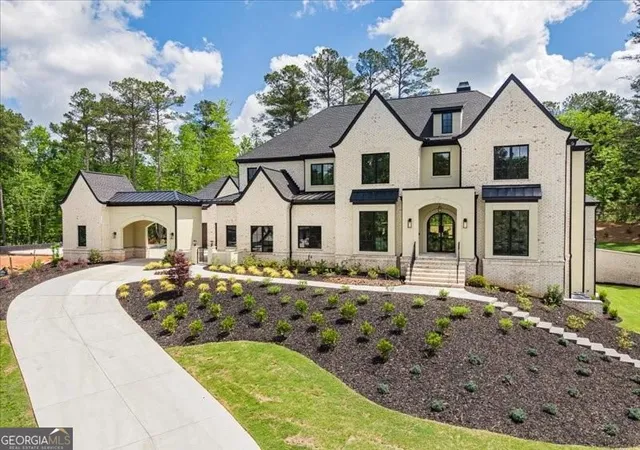 Photo 2 of Sale Pending at 292 Traditions Dr, Alpharetta, GA 30004 | MLS# 10738377 | Listing updated on 2026-08-02